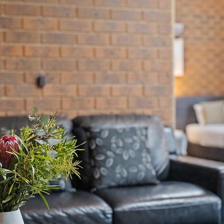 Healesville Motor Inn Экстерьер фото